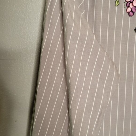 Karen Scott XL Women's Long Sleeve Button-Down Shirt Fruit & Butterflies - Picture 8 of 8